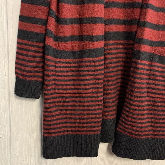 Fortune & Ivy Red Black Cardigan Sweater Large NWOT - Picture 3 of 6